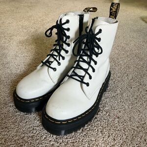 Women’s White Doc Martens!